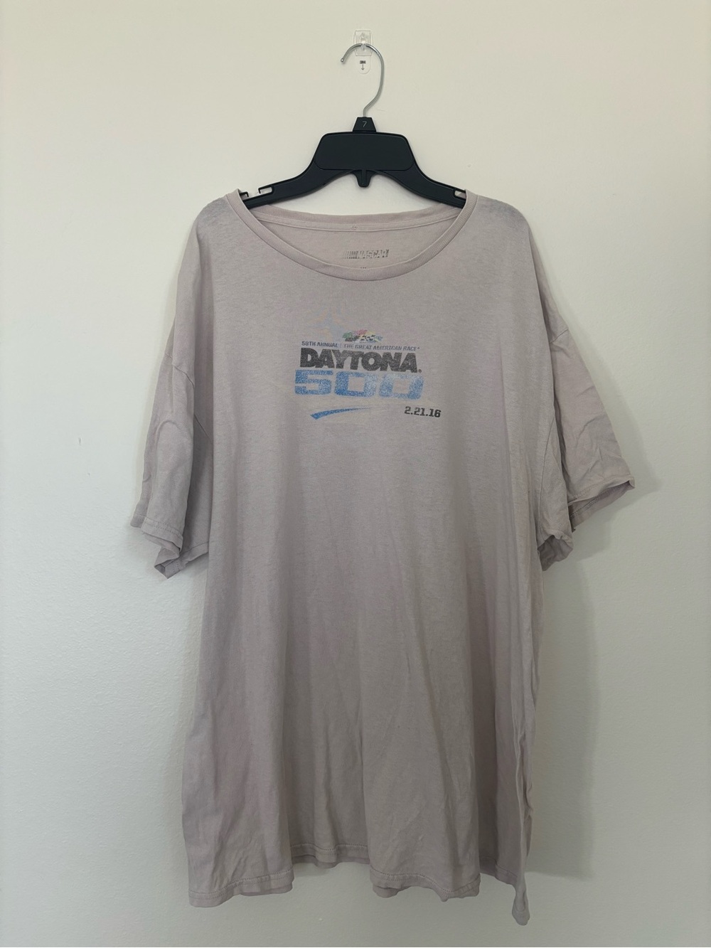 Vintage faded oversized daytona 500 nascar racing tshirt size XL Y2K, skater